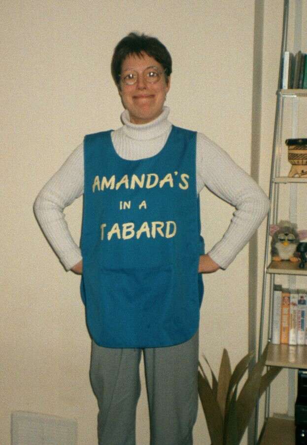Woman in a tabbard.JPG (56208 bytes)