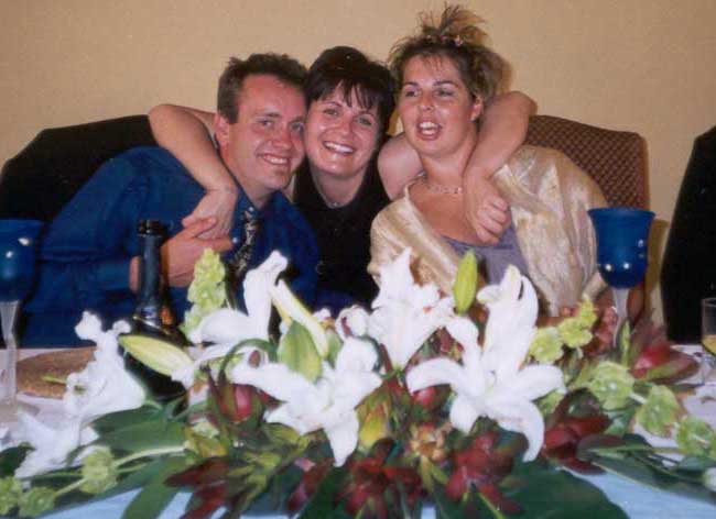 me_ Kiri & Ash.jpg (31510 bytes)